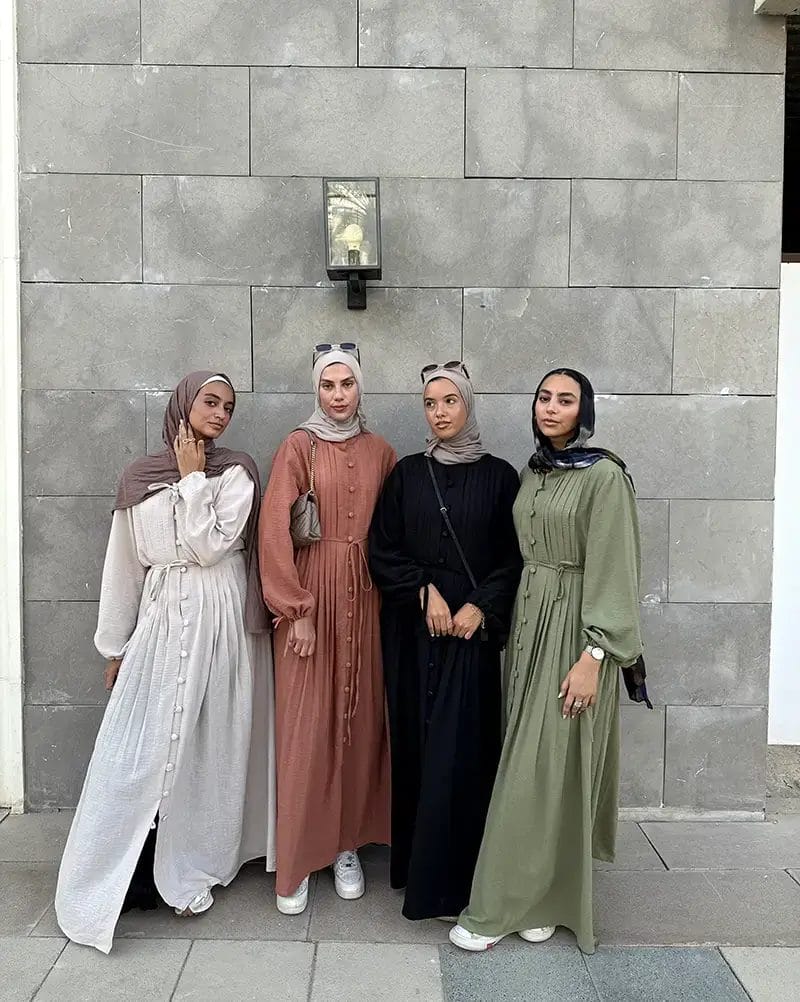 Timeless Buttoned Linen Dress - Image 7