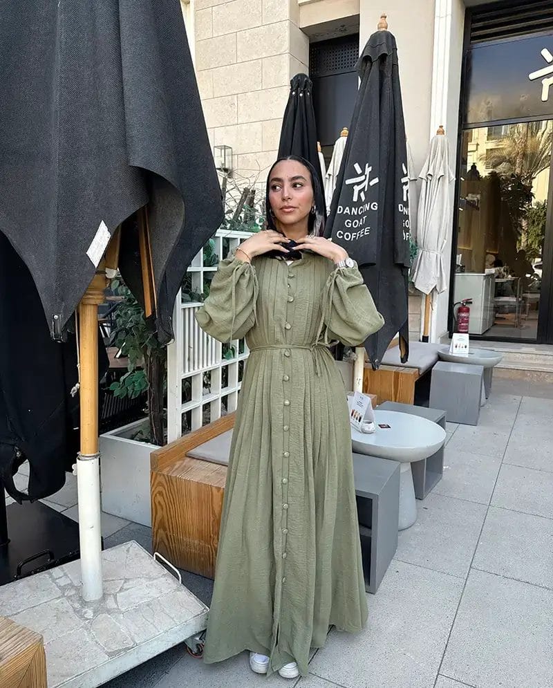 Timeless Buttoned Linen Dress - Image 8