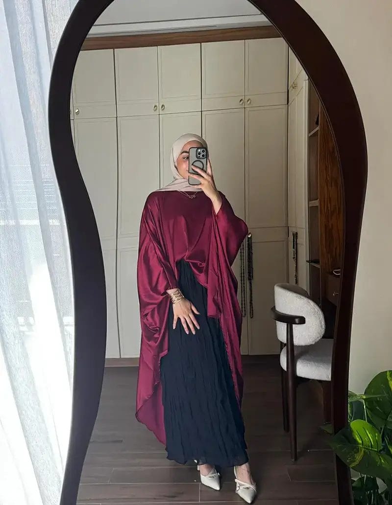 Flowy satin blouse - Image 3