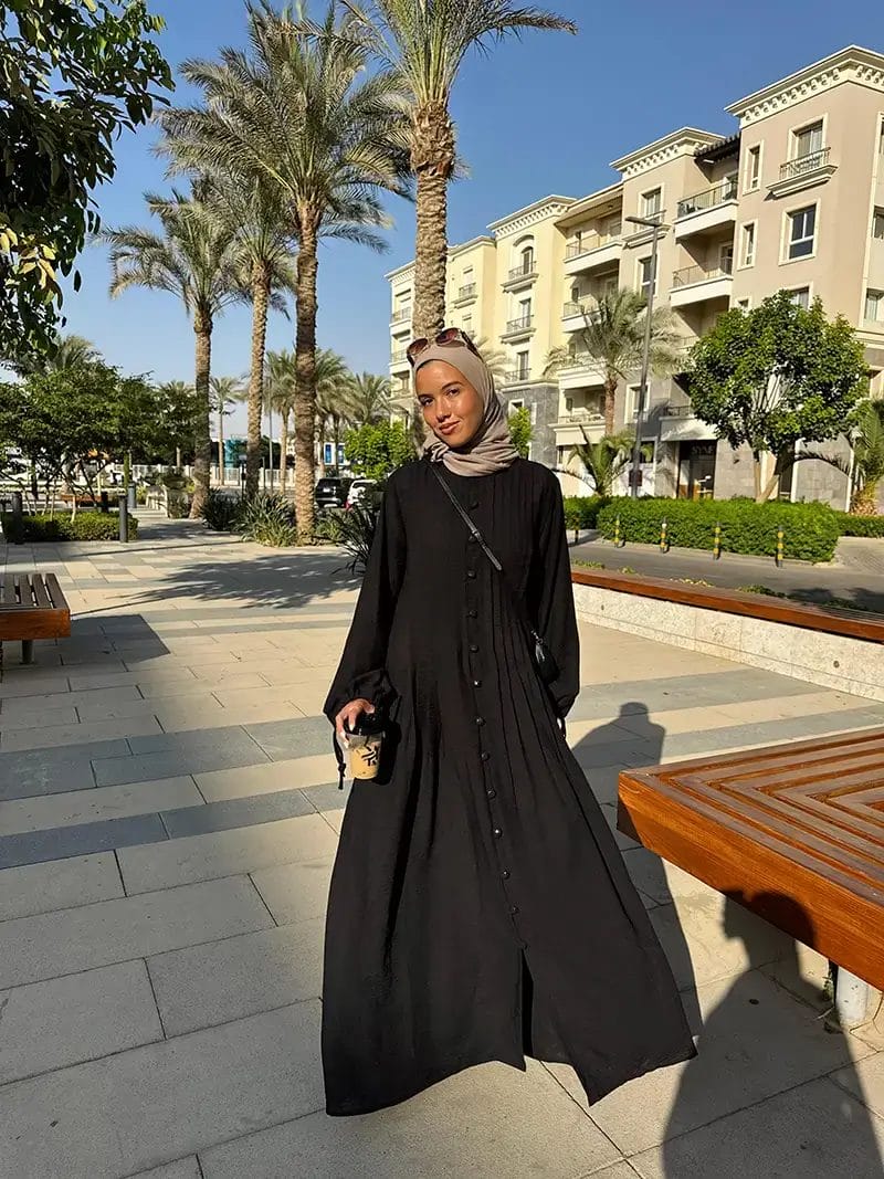 Timeless Buttoned Linen Dress - Image 13