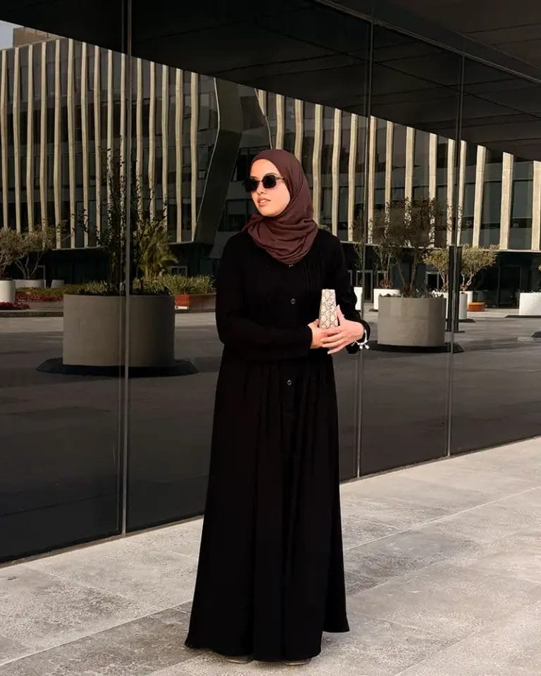 Line & Light Abaya