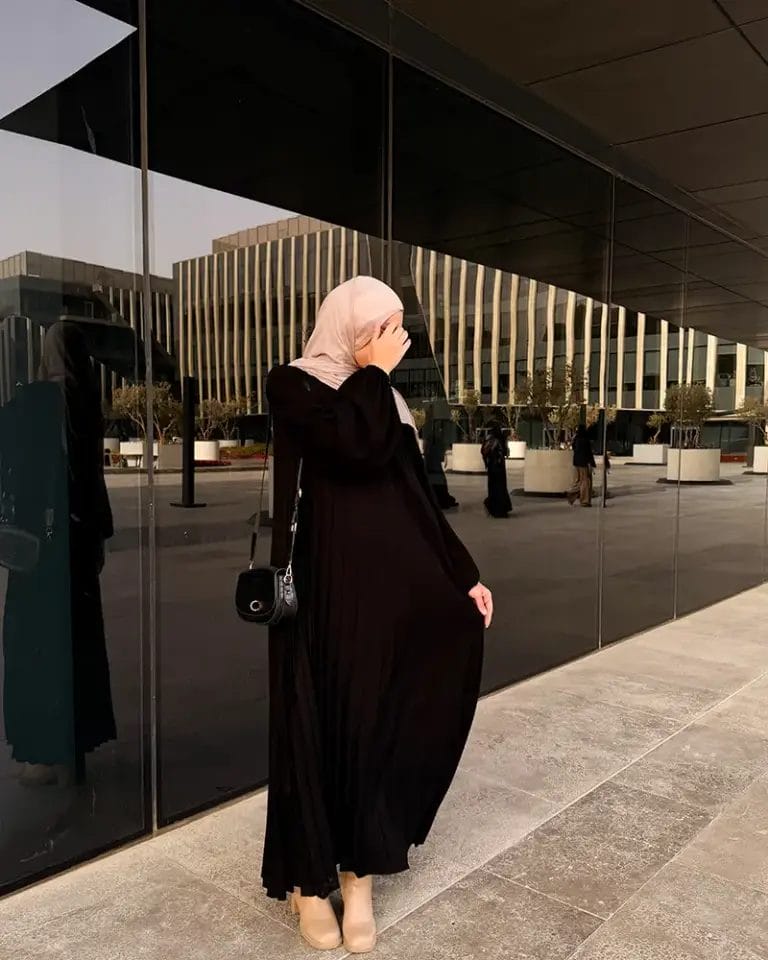 Pleated Flow Abaya
